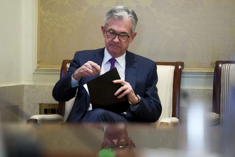 The Fed Must Act Now – Before the Job Market Cracks